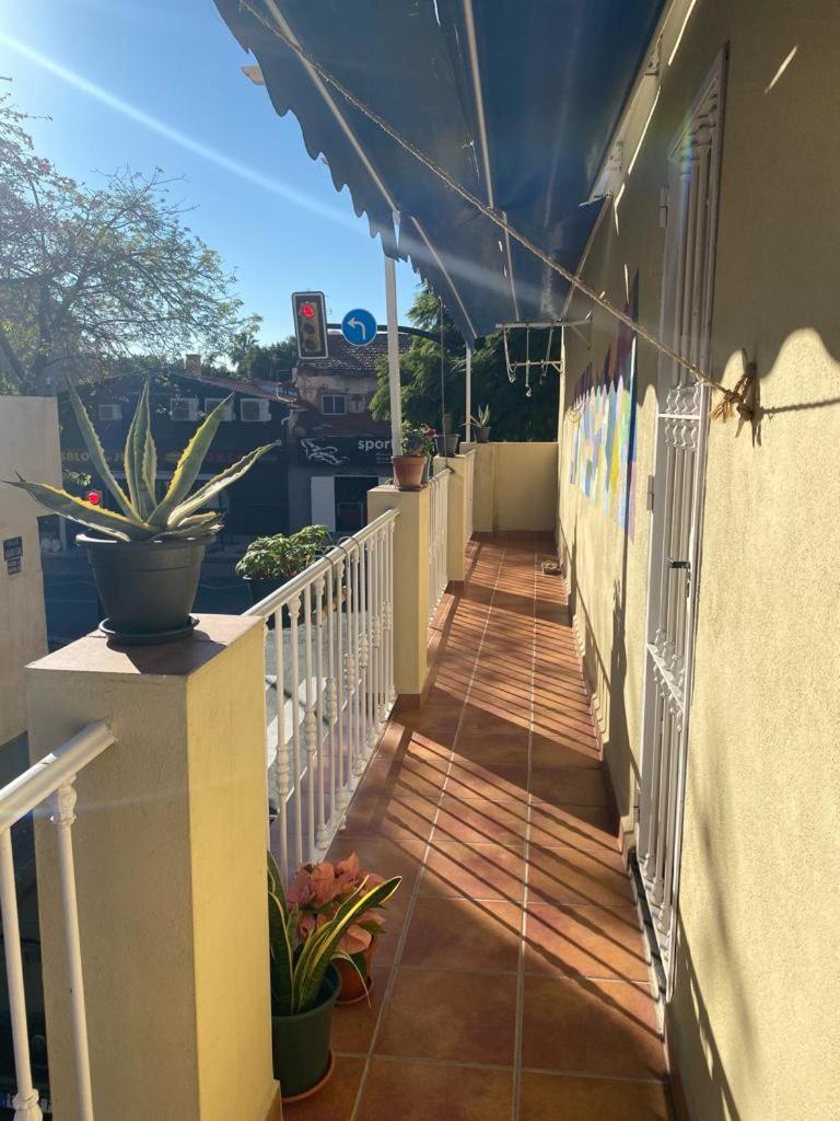 Casa Hombre Blanco Apartment Malaga Exterior photo
