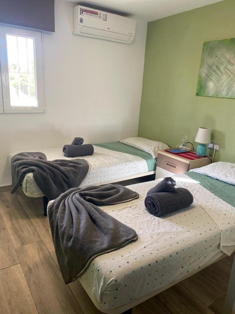 Casa Hombre Blanco Apartment Malaga Exterior photo